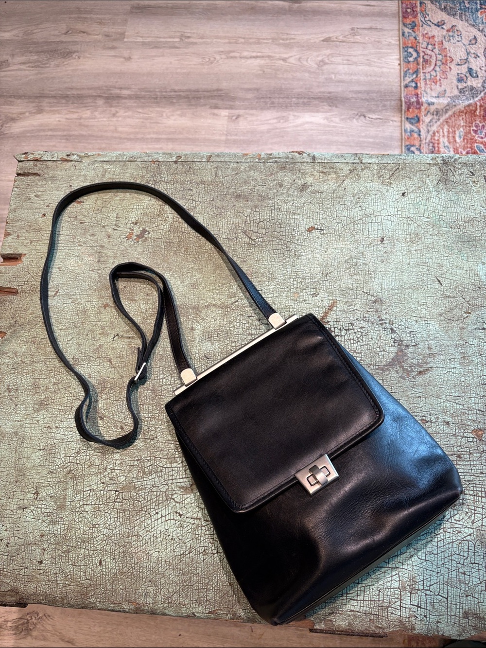 Hartmann Black Leather Crossbody Shoulder Bag Turn Lock Minimalist Vintage - Picture 3 of 10